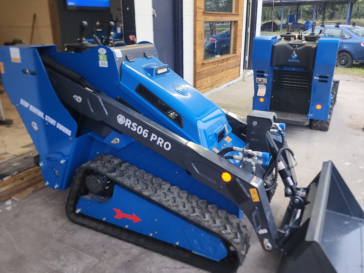 Rippa RS06 PRO mini skid steer at Rose's Trustworthy in Waldo, Florida